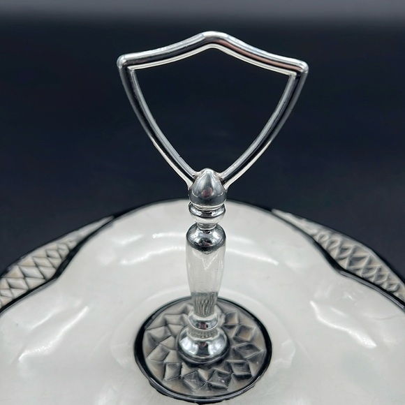 USA Pottery Vintage Nut / Candy Dish - Picture 6 of 7